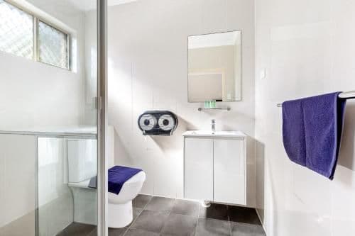 Quadruple Room with Private Bathroom
