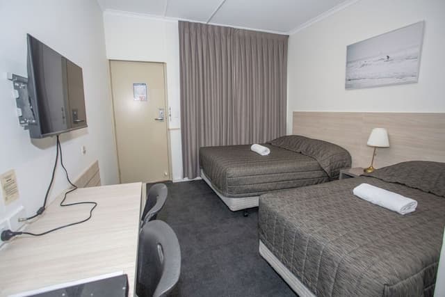 Standard Room (Twin Room)