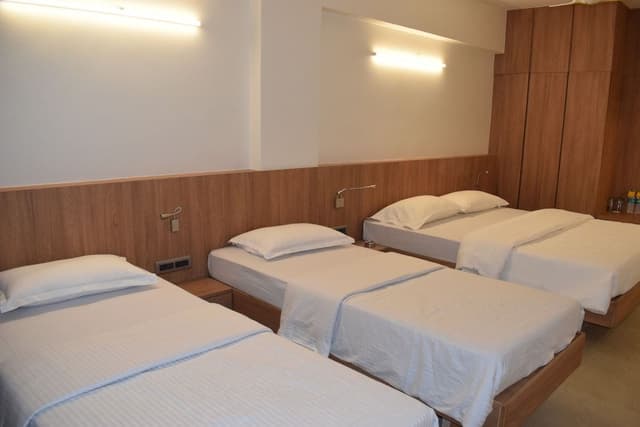 Standard Room, 3 Twin Beds
