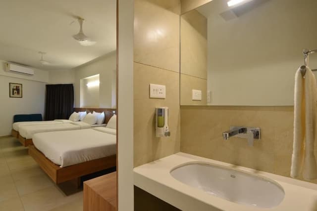Triple Room