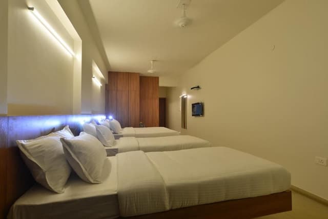 Triple Room