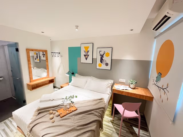 Deluxe Queen Room