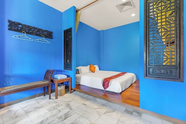 Deluxe Double Room with Bathtub
