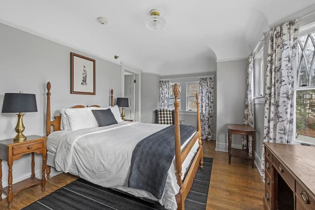 Mansion Room 4