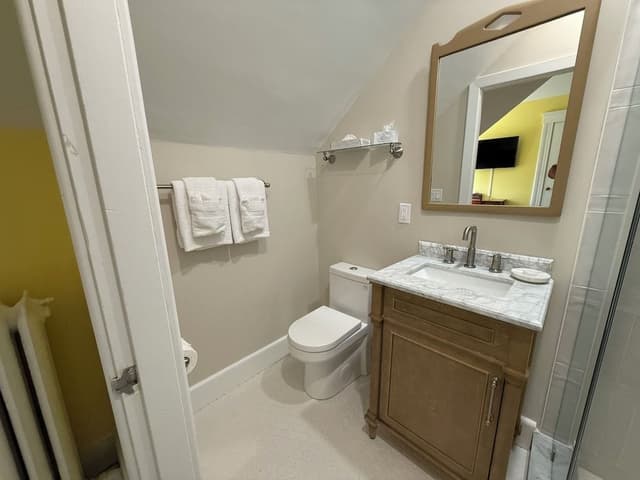 Mansion Room 11