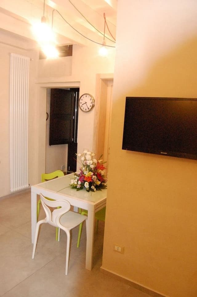 Apartment (2 Levels - 3 people)