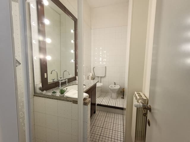 Deluxe Room, 1 King Bed, Jetted Tub