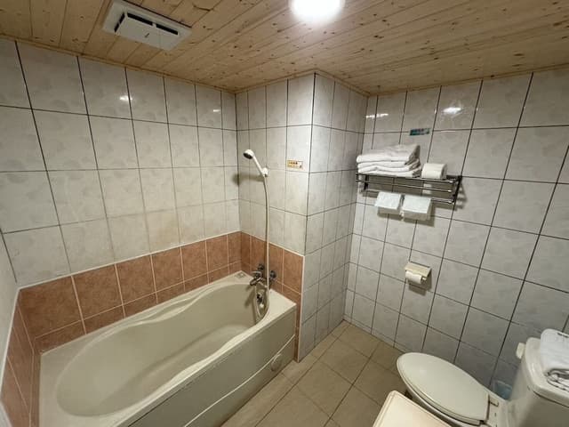 Yawan Quadruple Room.
