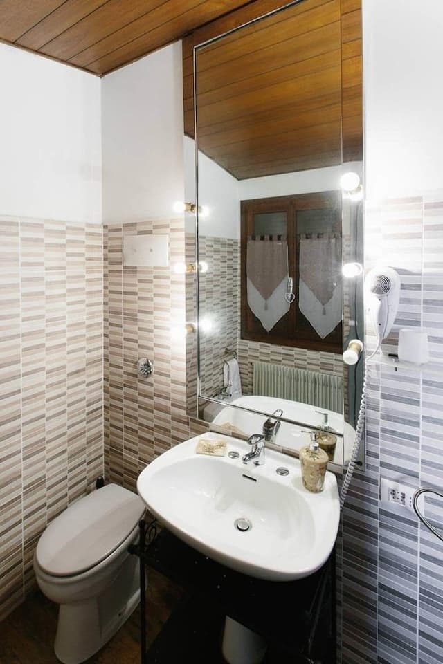 Junior Suite, City View