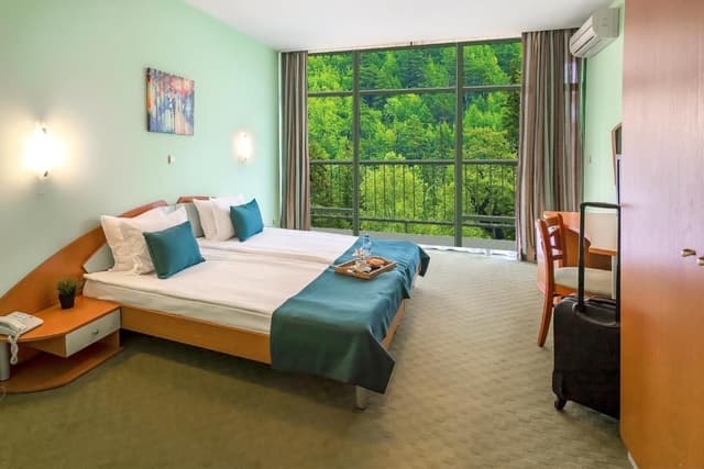 Suite with Balcony - Free Beach Package
