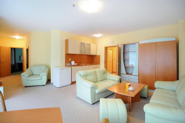 Suite with Balcony - Free Beach Package
