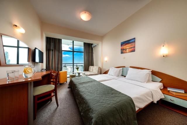 Twin Room with Balcony and Sea View - Free Beach Package