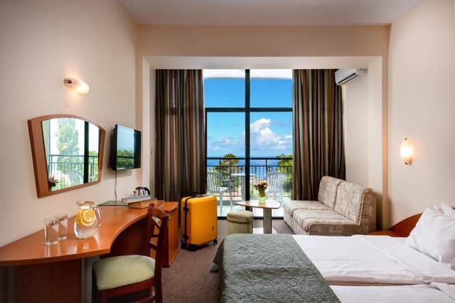 Twin Room with Balcony and Sea View - Free Beach Package
