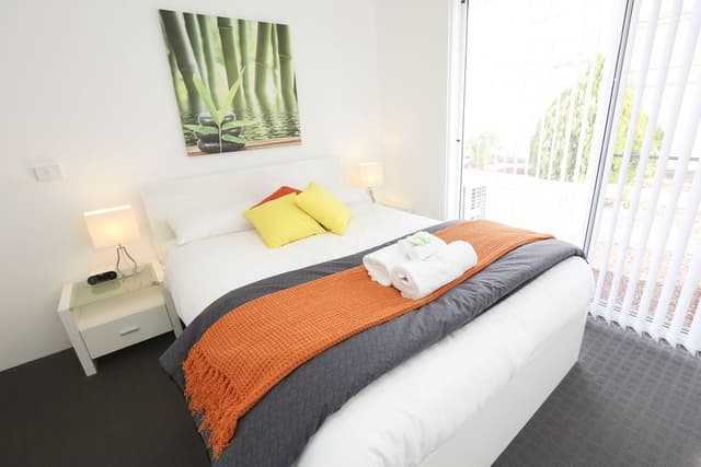 Urban - 2 Bedroom with Courtyards