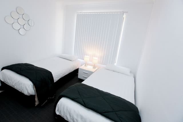 Metro - 2 Bedroom with Courtyards