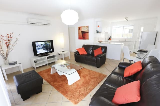 Urban - 2 Bedroom with Courtyards