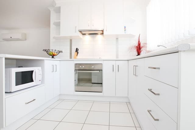 Metro - 2 Bedroom with Courtyards