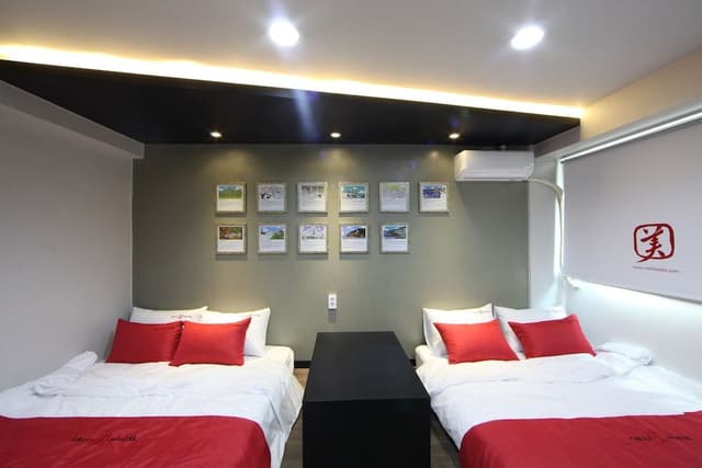 Deluxe Room (Free Parking)
