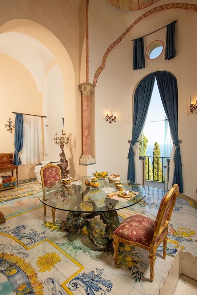 Presidential Room, Sea View