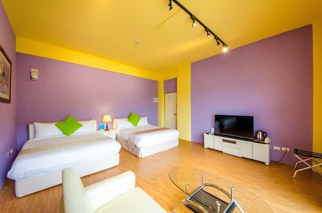 Comfort House, 4 Bedrooms, Balcony, Mountain View