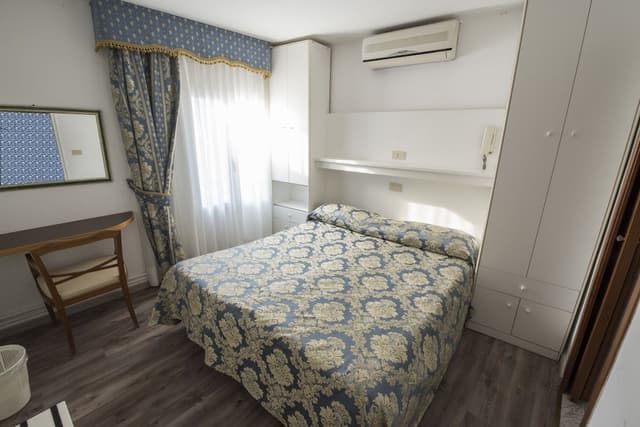Double or Twin Room, Private Bathroom