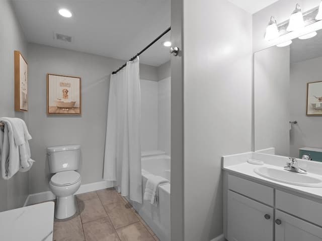 1-Bedroom Condominium 206E