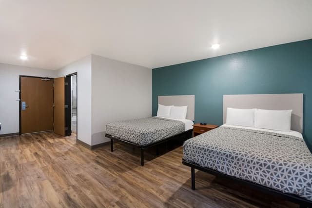 Standard Room, 2 Double Beds, Non Smoking
