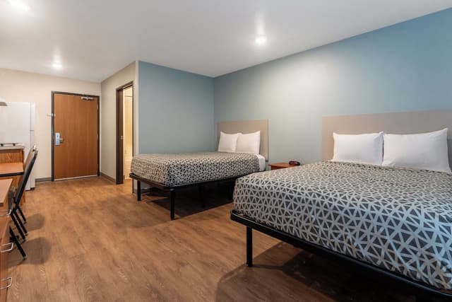 Standard Room, 2 Double Beds, Non Smoking
