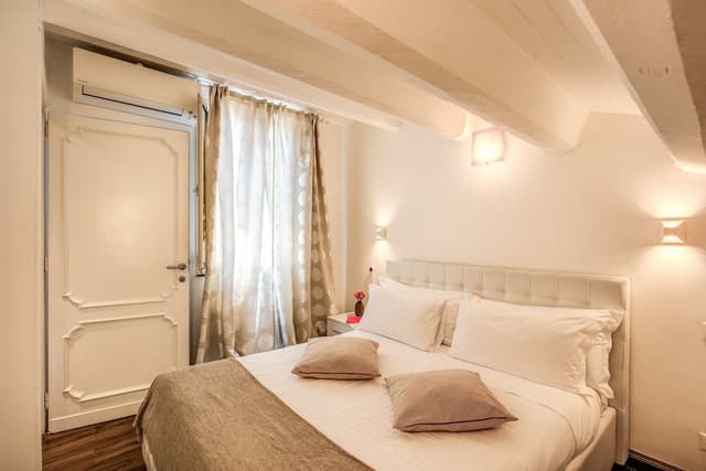 Premium Apartment, 5 Bedrooms (Sforza Cesarini)