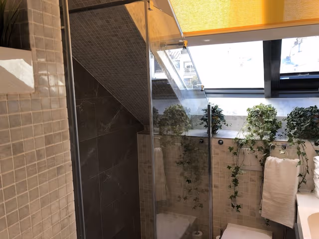 Apartment (Skyglass)