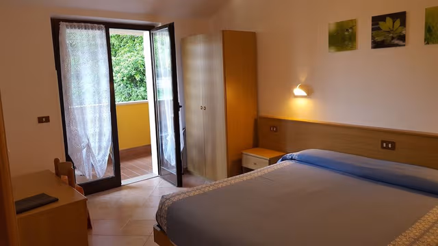 Standard Double or Twin Room, Lake View
