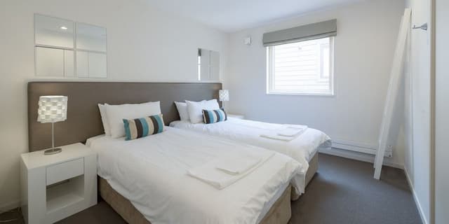 Villa (8 person)