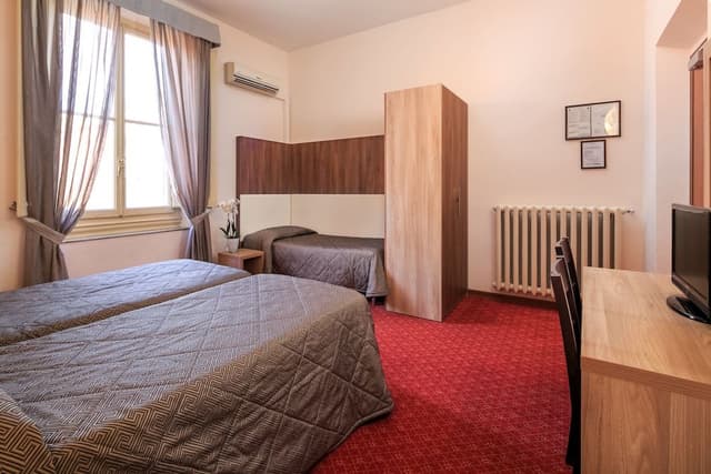Economy Triple Room