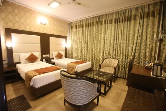 Superior King Room