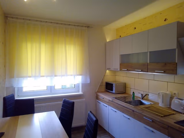 Standard Double Room, Shared Bathroom (1. OG)