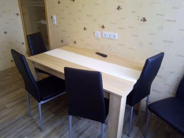 Standard Double Room, Shared Bathroom (1. OG)