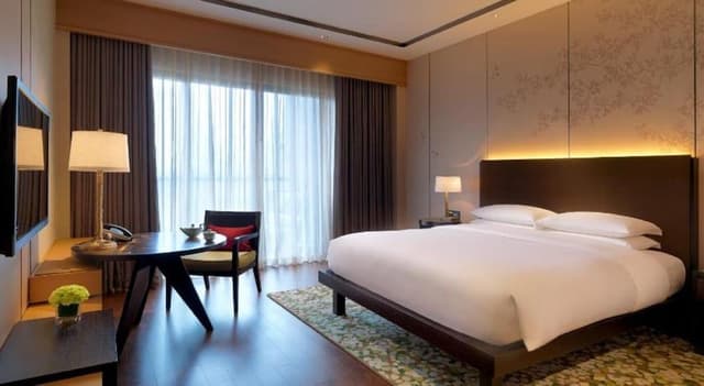 Room, 1 King Bed, Garden View