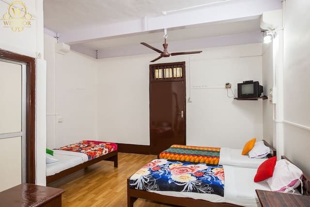 Standard Triple Room, 3 Twin Beds, Smoking, City View