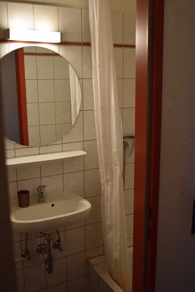 Economy Single Room
