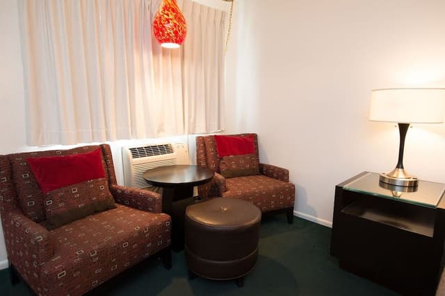 Standard Room, 1 Queen Bed