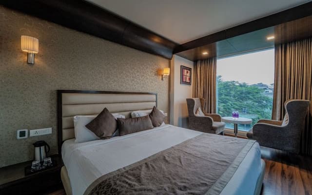 Royal Double Room
