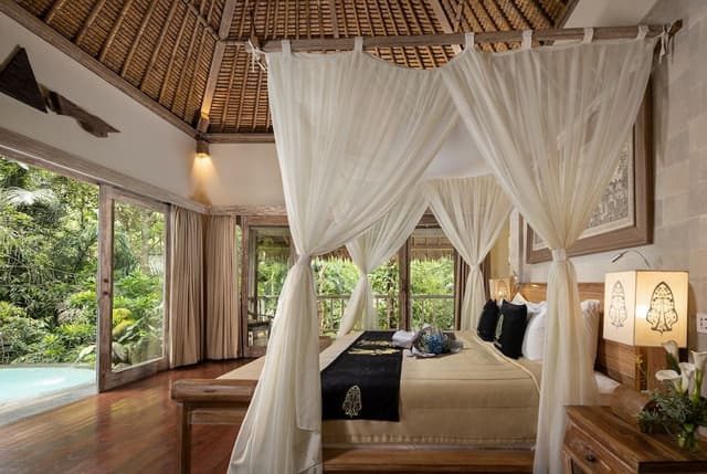 One Bedroom River Edge Villa with Free Benefits