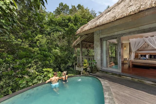 One Bedroom River Edge Villa with Free Benefits