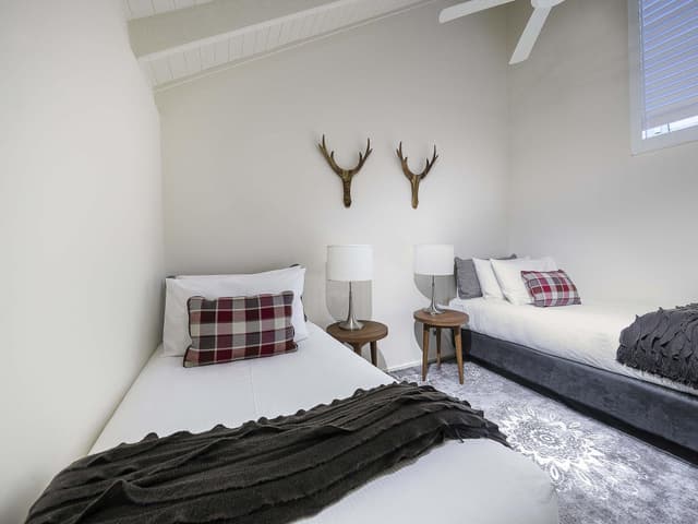 2 Bedroom Chalet 1 King and 2 Single Beds