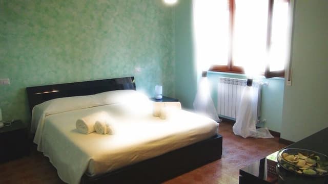 Double Room, 1 Bedroom, Shared Bathroom