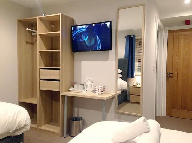 Twin Room, Ensuite, Ground Floor