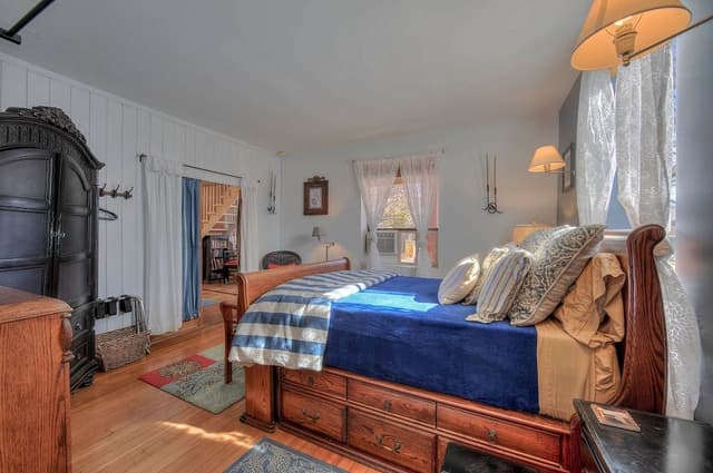 The Main House, 4 Bedrooms, Kitchen, Garden Area