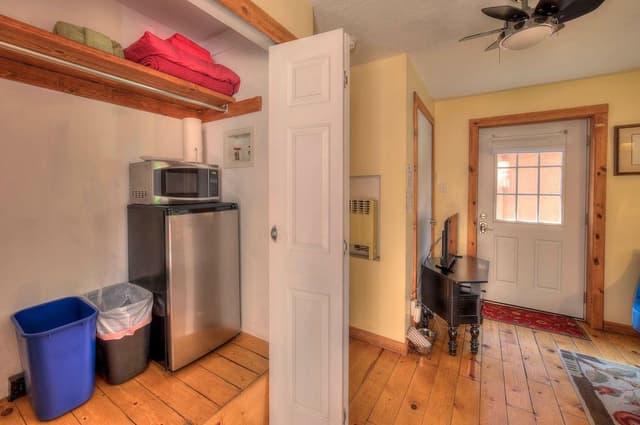 The Garden Cottage, 1 Double Bed with Sofa bed (Garden, Pet Friendly)