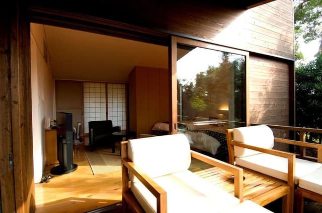 Suite Room with Private Semi-open Air Bath