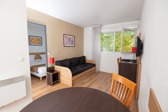 One Bedroom Apartement with 1 Sofa Bed and 1 Double Bed